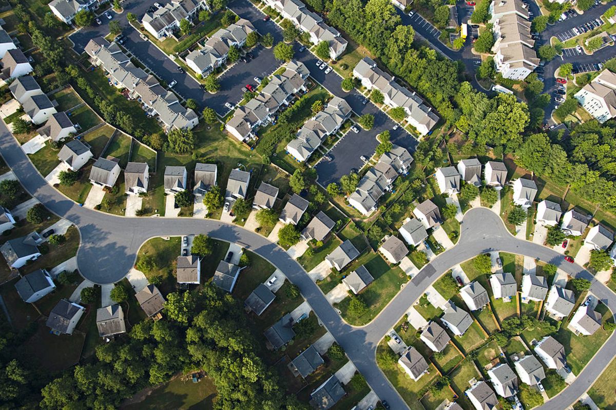 Strategies for Selling in a Competitive Landscape